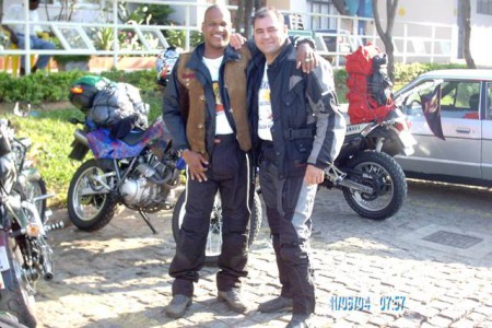 Eu e Zé Carlos Em Uma Parada Na Viagem Rumo Ao Nordeste - 2004